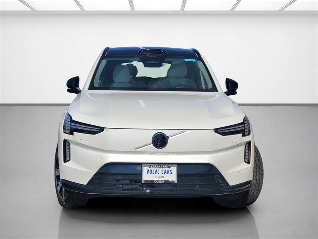 2025 Volvo EX90 Twin Motor Performance Plus photo 2