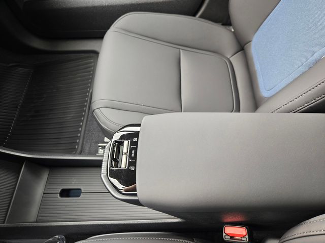 2026 Volvo EX30 Ultra - Photo 13