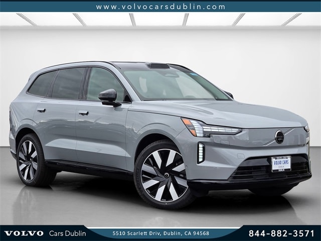 2025 Volvo EX90 Ultra's photo