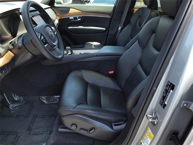 2023 Volvo XC90 Plus - Photo 16
