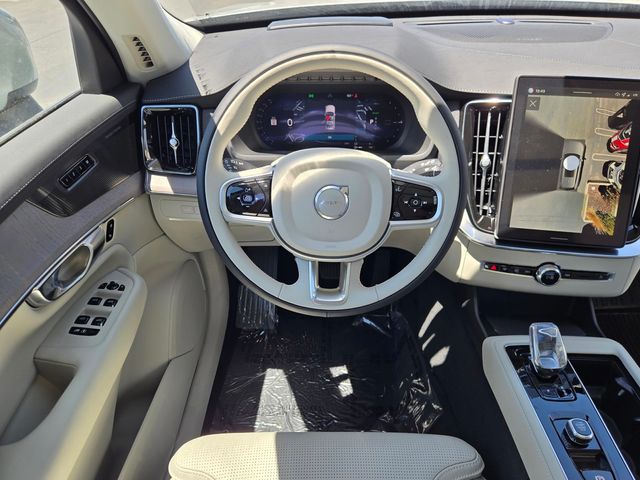 2026 Volvo XC90 Ultra - Photo 13