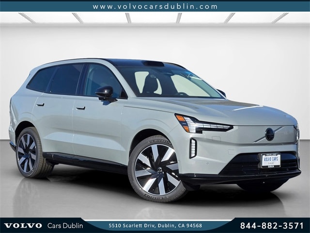 2025 Volvo EX90 Plus's photo