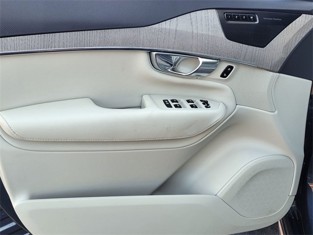 2023 Volvo XC90 Plus - Photo 10