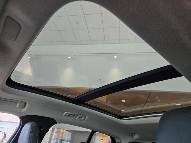 2026 Volvo XC40 Core - Photo 17