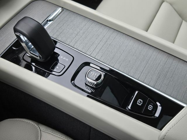 2026 Volvo V60 Cross Country Plus - Photo 18