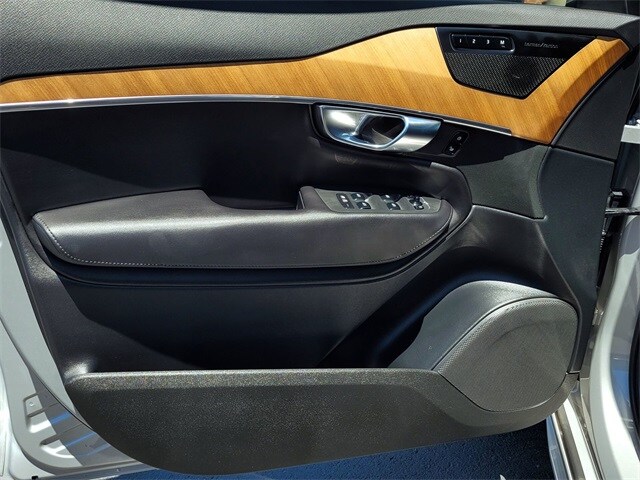 2023 Volvo XC90 Plus - Photo 10