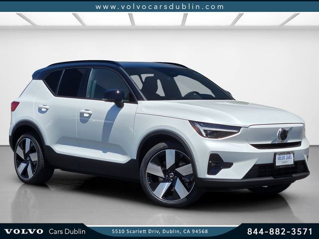 2026 Volvo EX40 Single Motor Extended Range Plus's photo