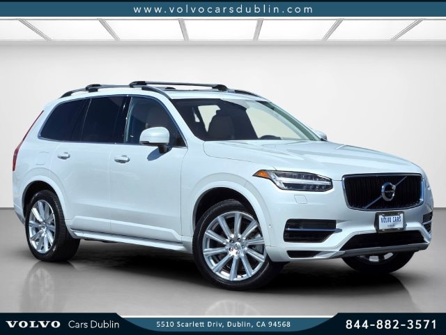 2016 Volvo XC90 Momentum