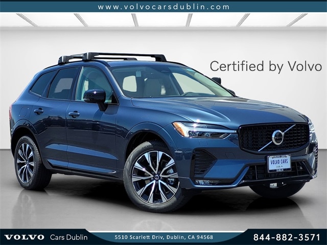 2025 Volvo XC60 Core's photo