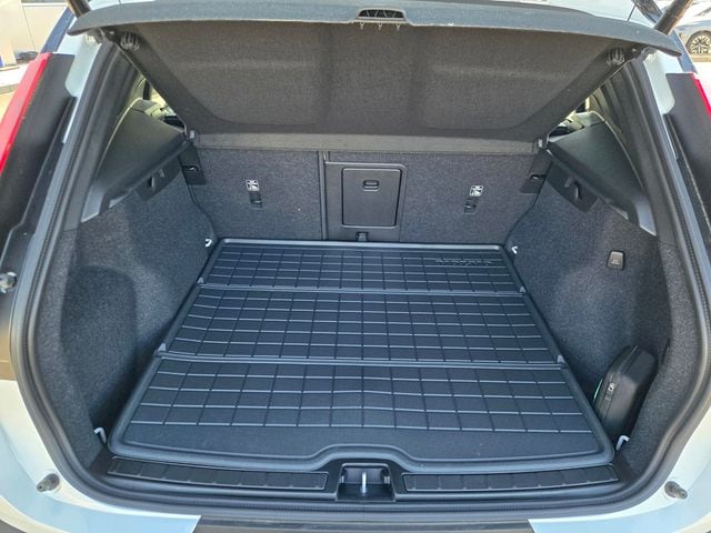 2026 Volvo EX40 Plus - Photo 27
