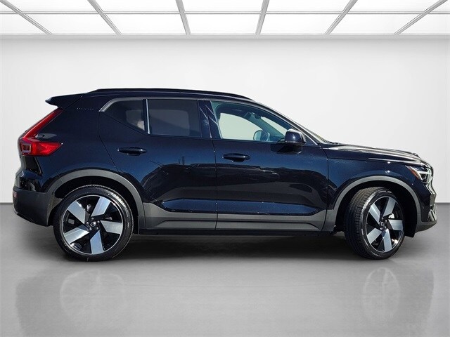 2024 Volvo XC40 Recharge Plus photo 3