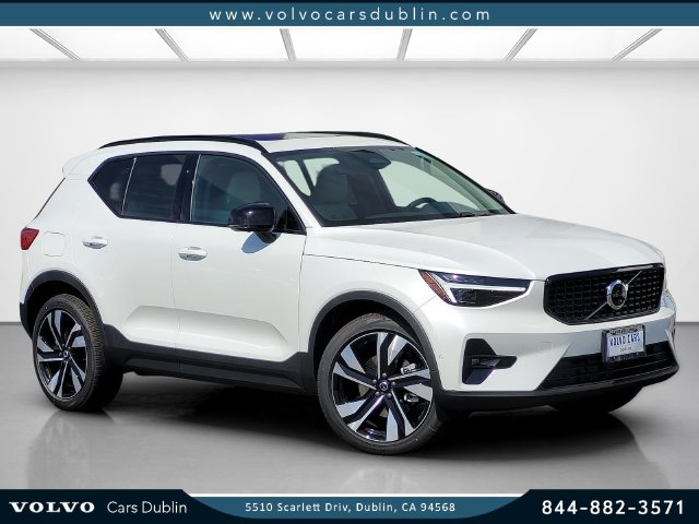 2026 Volvo XC40