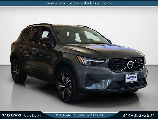 2026 Volvo XC40