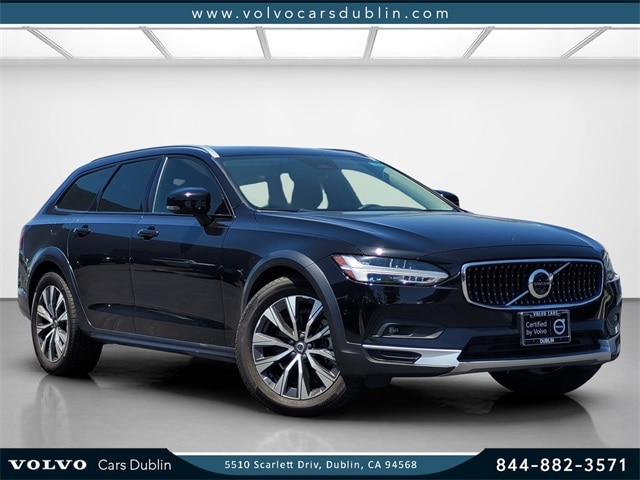 2023 Volvo V90 Cross Country