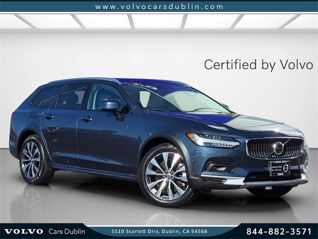 2024 Volvo V90 Cross Country Plus's photo