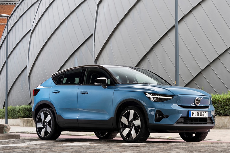 287394_Volvo_C40_Recharge_Fjord_Blue.jpg