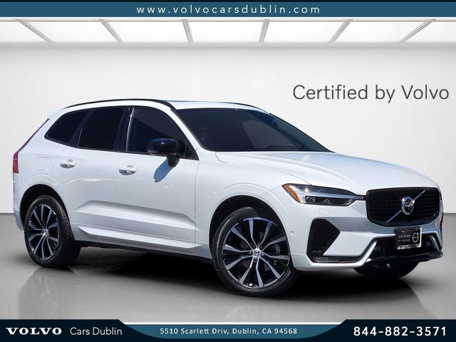 2023 Volvo XC60 B5 Plus Dark Theme AWD's photo