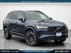 2026 Volvo XC90 plug-in hybrid T8 Ultra Dark Theme 7-Seater eAWD SUV