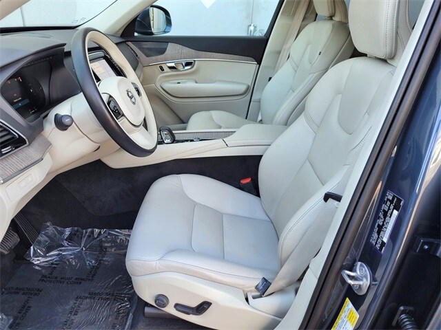 2023 Volvo XC90 Plus - Photo 17