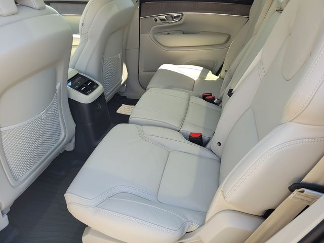 2026 Volvo XC90 Ultra - Photo 9