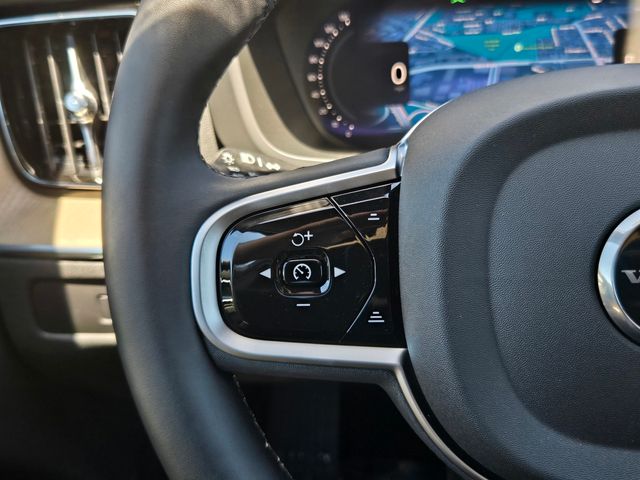 2026 Volvo XC60 Plus - Photo 21