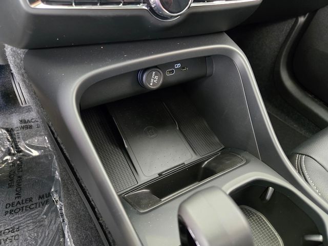 2026 Volvo XC40 Core - Photo 19