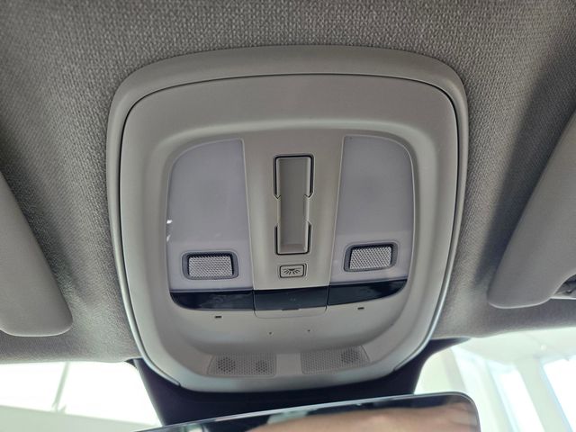 2026 Volvo XC40 Core - Photo 24