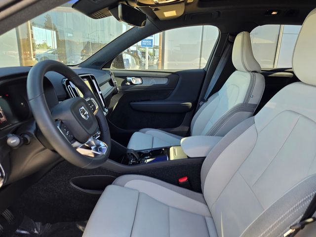 2026 Volvo EX40 Plus - Photo 26