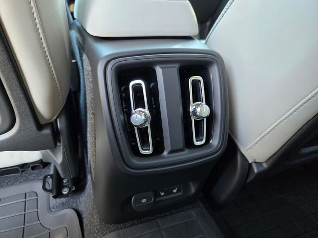 2026 Volvo EX40 Plus - Photo 11