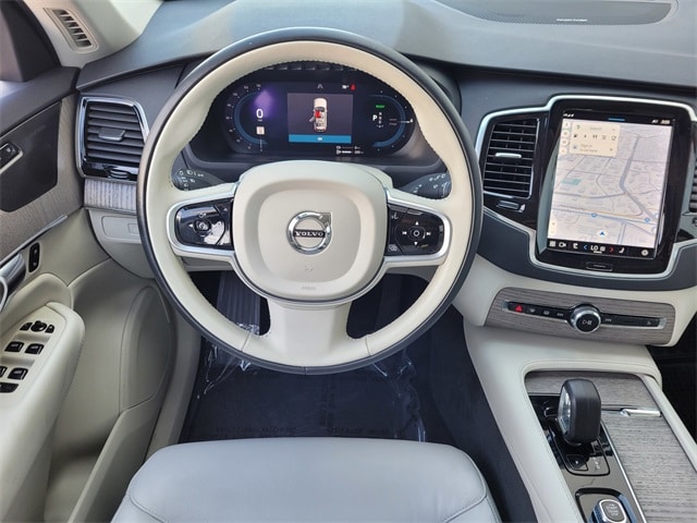 2023 Volvo XC90 Plus - Photo 13