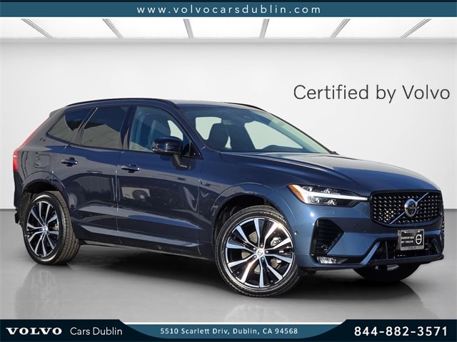 2025 Volvo XC60 Plus's photo