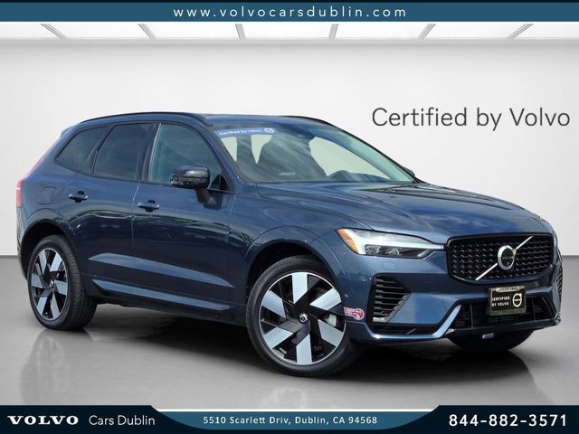 2024 Volvo XC60 Recharge Plug-In Hybrid T8 Plus Dark Theme SUV
