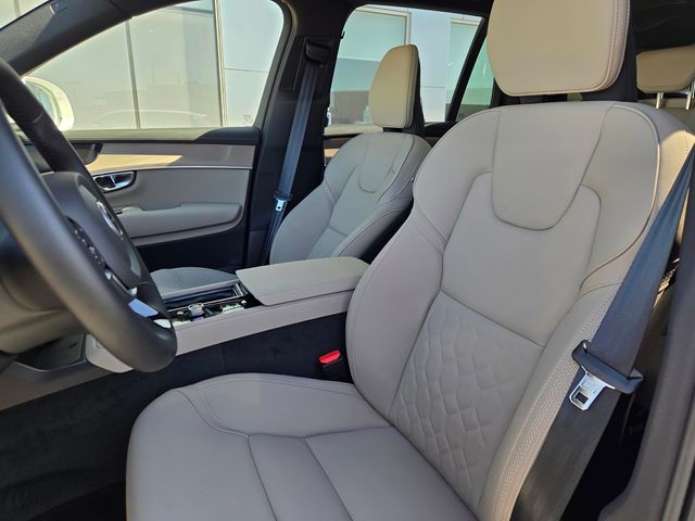 2026 Volvo XC90 Plus - Photo 19