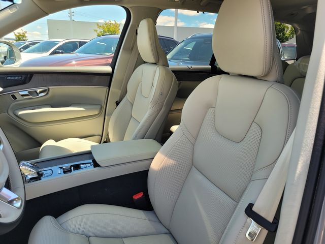 2026 Volvo XC90 Ultra - Photo 22