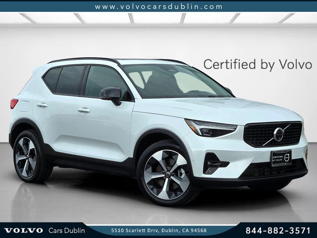 2026 Volvo XC40
