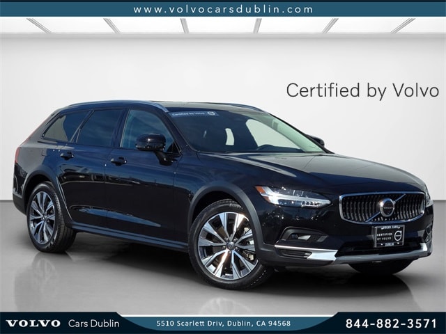 2024 Volvo V90 Cross Country Plus's photo