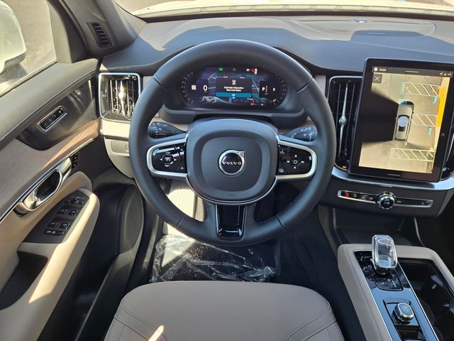 2026 Volvo XC90 Plus - Photo 13