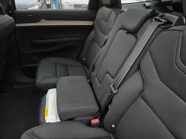 2025 Volvo EX90 Ultra - Photo 14