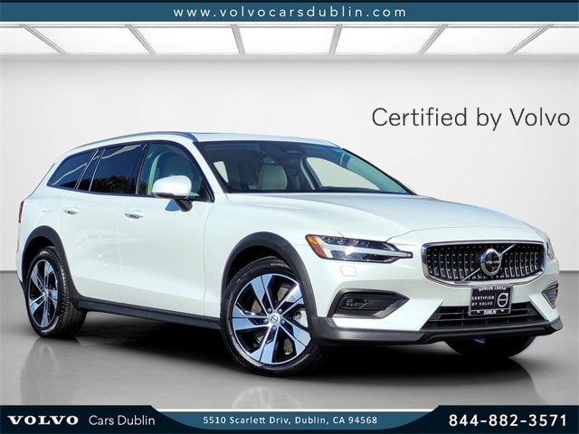 2024 Volvo V60 Cross Country