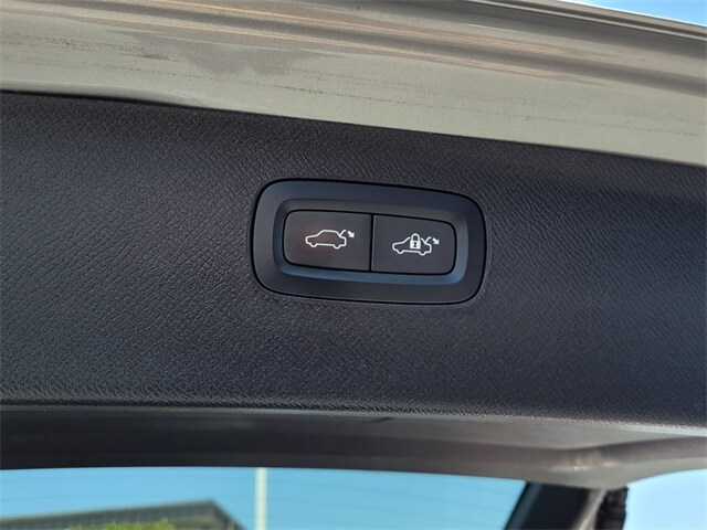 2023 Volvo XC90 Plus - Photo 24