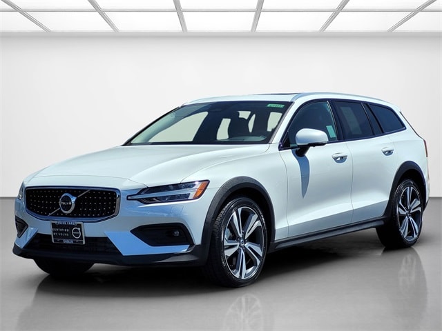 2024 Volvo V60 Cross Country Plus - Photo 8