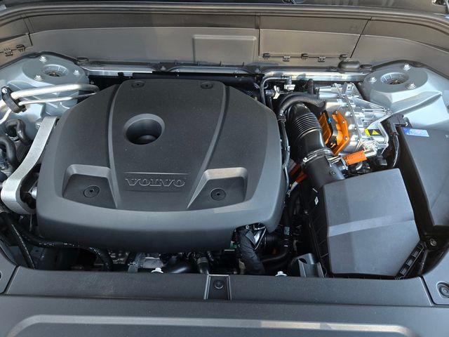 2026 Volvo XC90 Plus - Photo 27