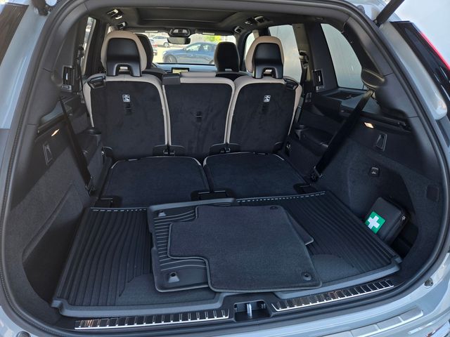2026 Volvo XC90 Plus - Photo 26