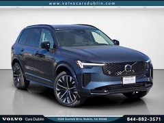 2026 Volvo XC90 plug-in hybrid T8 Ultra Dark Theme 7-Seater eAWD SUV