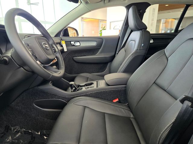 2026 Volvo XC40 Core - Photo 23