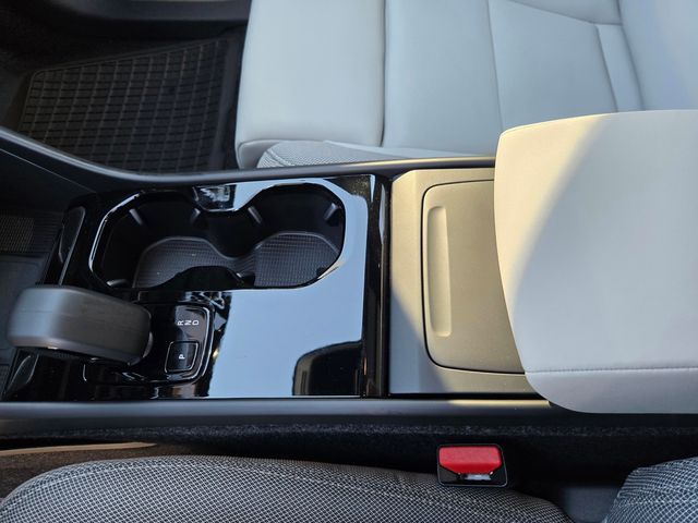 2026 Volvo EX40 Plus - Photo 24