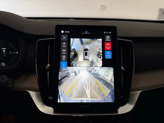 2026 Volvo XC90 Plus - Photo 27