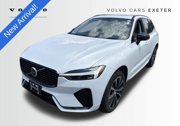 2023 Volvo XC60 B5 Plus Dark Theme AWD's photo