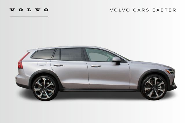 2026 Volvo V60 Cross Country Plus - Photo 7