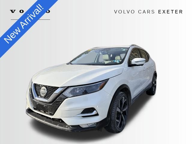 2022 Nissan Rogue Sport SL's photo